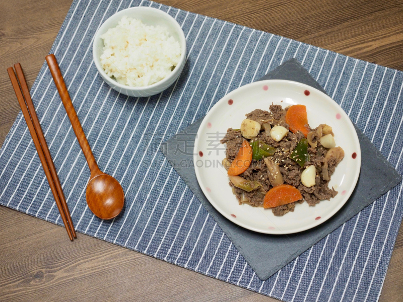 韩式烧牛肉,东方食品,烧肉,野餐烤牛肉,朝鲜的新年,韩国中秋节,韩国泡菜,酱油,饮食产业,筷子