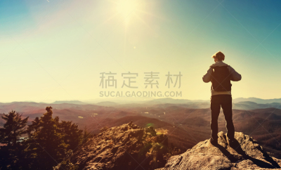在边上,悬崖,男人,山,从上面看过去,蓝色山脊山脉,背包,阿巴拉契亚山脉,北卡罗来纳,克服困难