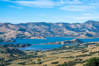 Akaroa,海港,新西兰,新西兰坎特伯雷地区,水,天空,水平画幅,无人,火山地形