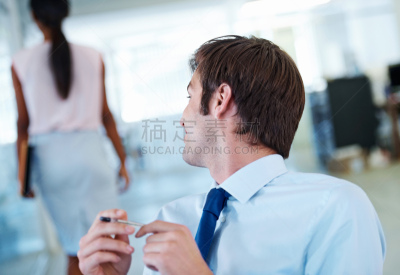 工作场所,问号,办公室恋情,扭头看,办公室,美,留白,水平画幅,美人