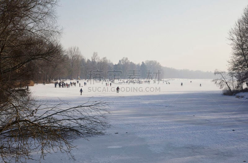 湖,冬天,冰,冻结的,愉悦,休闲活动,水平画幅,雪,户外,明亮