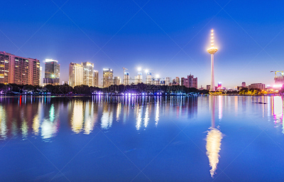 沈阳,都市风景,辽宁省,无线电通信塔,东北方向,会议中心,天空,留白,公园,水平画幅