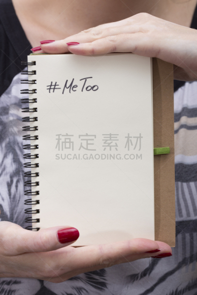 女人,文字,音符,拿着,我也是,垂直画幅,消息,性主题,白人,单词