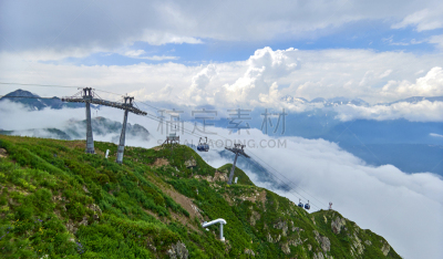 天空,夏天,云景,山,黑云压城,海洋,电缆,度假胜地,休闲活动,水平画幅