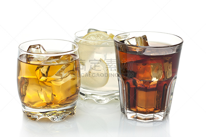 鸡尾酒,三个物体,冰茶,杜松子,苏打水,水平画幅,无人,玻璃,含酒精饮料,饮料