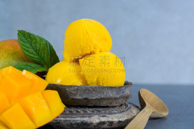 果汁冰糕,芒果 ,石材,碗,灰色,芒果,纹理效果,薄荷,黑色,冰