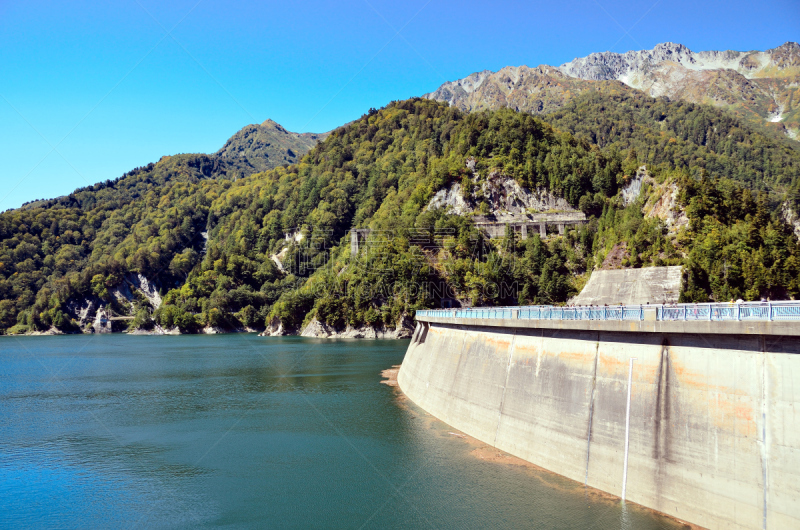 黑部水库,湖,日本,水坝,富山,富山县,水,天空,公园,多代家庭