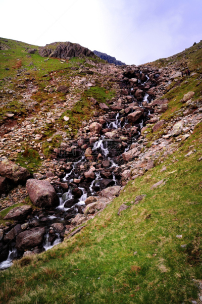 瀑布,星期日峭壁,哈里森思迪科山,英格兰湖区,坎布里亚,垂直画幅,水,国家公园,山,无人