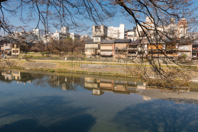 鸭川,京都府,居住区,日本,都市风景,先斗町,近畿区域,天空,水平画幅,无人