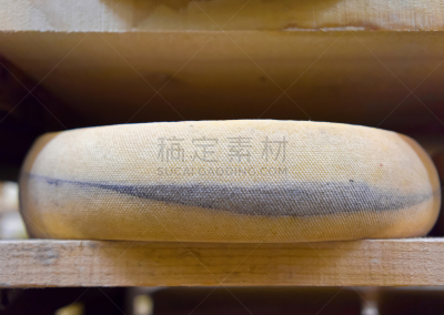 弗朗什孔泰,未成熟的,酒窖,乳牛场,奶酪,科门特奶酪,干酪制造,奶制品,车轮,仓库
