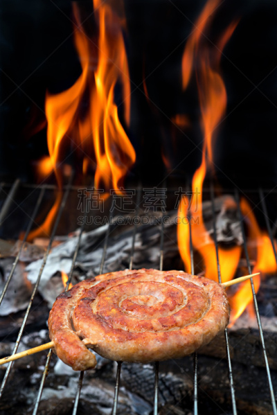 香肠,炊具,垂直画幅,格子烤肉,经加工的肉,无人,膳食,夏天,户外,肉