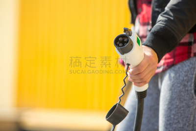 女人,手,动物出击,加油站,电车,省油,电动汽车充电站,混合动力汽车,充电电池,混合动力车
