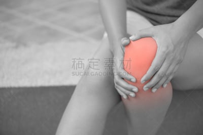 膝,特写,痛苦,健康保健,青年女人,家庭生活,概念,身体受伤,替代疗法,辅导讲座
