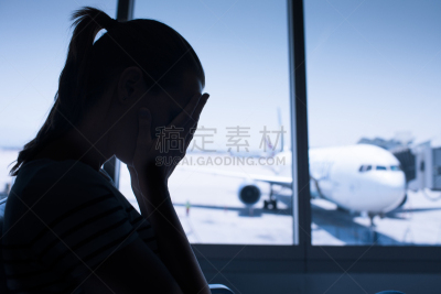 座舱,旅途,通勤者,仅女人,仅一个女人,乘客,情绪压力,疲劳的,女性,迷路