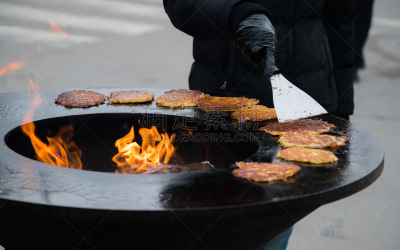 土豆薄饼,农业市集,伦敦城,黄金,户外,手印,格子烤肉,传统,国内著名景点,烤的