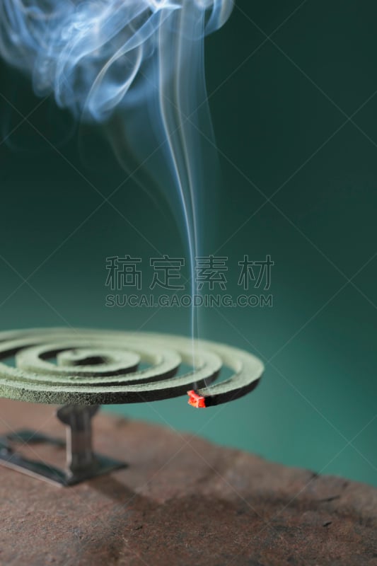 熏香,昆虫,驱虫剂,垂直画幅,绿色,无人,烟,螺线,蚊香,一个物体