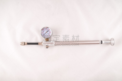 打气筒,自行车,动物手,个人随身用品,风,水平画幅,金属,把手,设备用品,金属质感