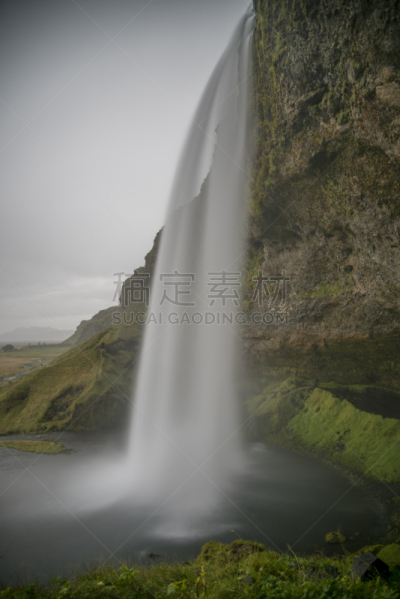 seljalandsfoss waterfall,冰岛国,寒冷,曙暮光,长的,云,黄昏,草,著名景点,河流