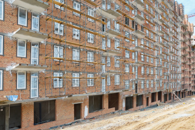 建筑工地,房屋,围墙,垃圾,外立面,水平画幅,户外,建筑业,商务,窗户