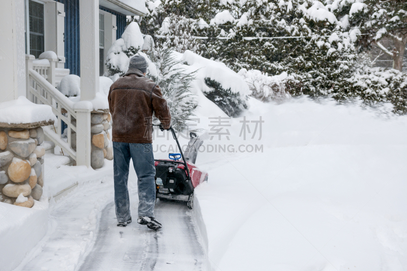 吹雪机,深雪,男人,暴风雨,冬季服务,水平画幅,雪,农业机器,户外,男性