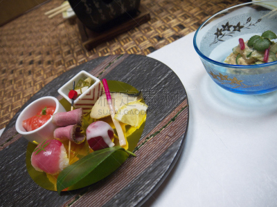 日本料理,开胃品,日本,怀石料理,融合菜,漆的,李子,串肉签,生鱼片,寿司