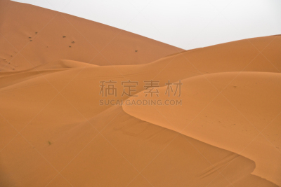 沙丘,摩洛哥,撒哈拉沙漠,erg chebbi dunes,天空,图阿雷格人,水平画幅,山,沙子,莫鲁加