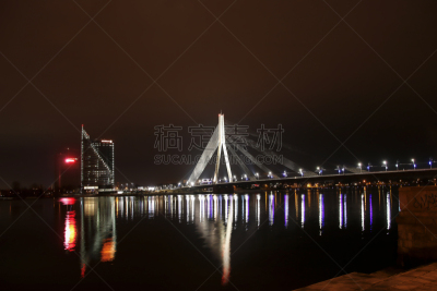 里加,夜晚,范苏桥,在上面,道加瓦河,防洪堤,中世纪花饰字母,码头周围,河堤,民间音乐