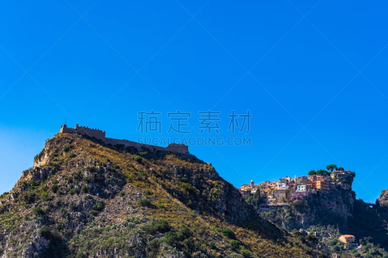 卡斯泰尔莫拉,陶尔米纳,意大利,乡村,西西里,山,墨西拿省,栖息,挨着