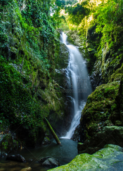 水,垂直画幅,留白,岘港省,夏天,石材,湖,石头,彩色图片,热带气候