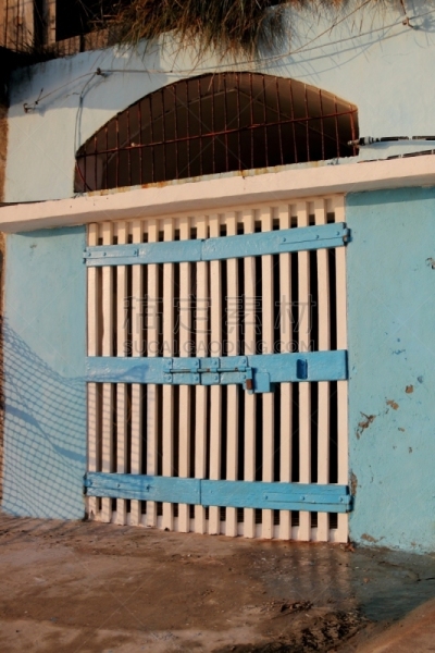 大门,仓库,易接近性,挂锁,垂直画幅,图像,建筑物门,商店,贮藏室,无人