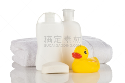 组物体,婴儿浴盆,婴儿用品,浴室,浴盆,无人,香波,毛巾,玩具