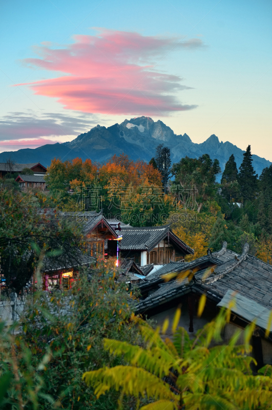 丽江,古老的,建筑外部,垂直画幅,建筑,雪,无人,户外,居住区,云南省