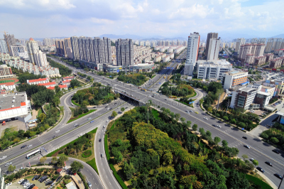 城市,青岛海滩,青岛,天空,水平画幅,户外,交通方式,安全,建筑业,商业金融和工业