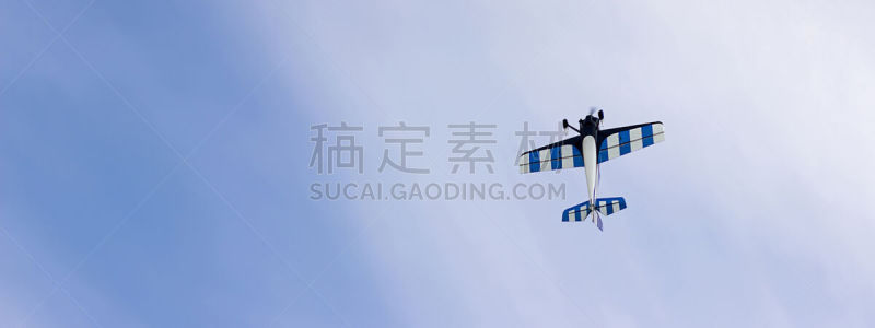 天空,云,蓝色,飞机,玩具,无线手持机,白色,风,休闲活动,水平画幅