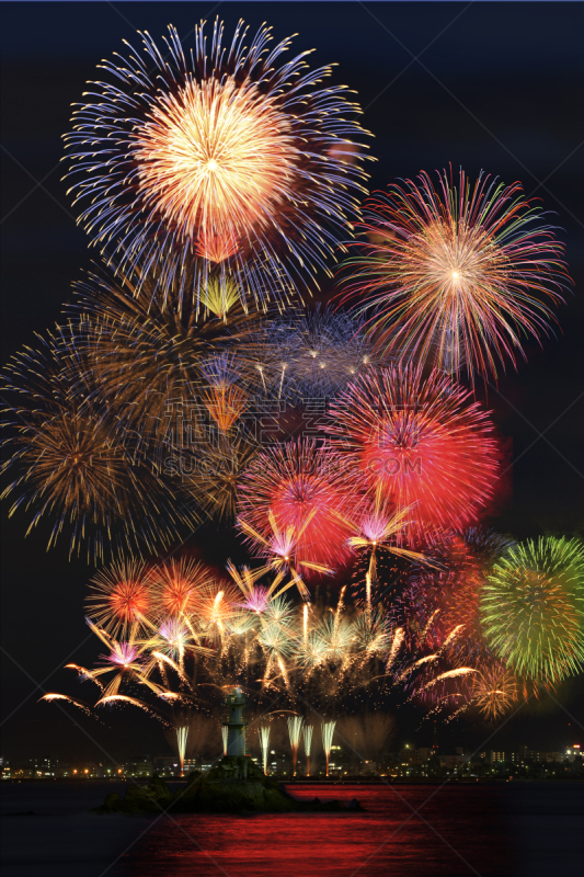 焰火,垂直画幅,幸福,新年,法定假日,放焰火,传统节日,节日,火