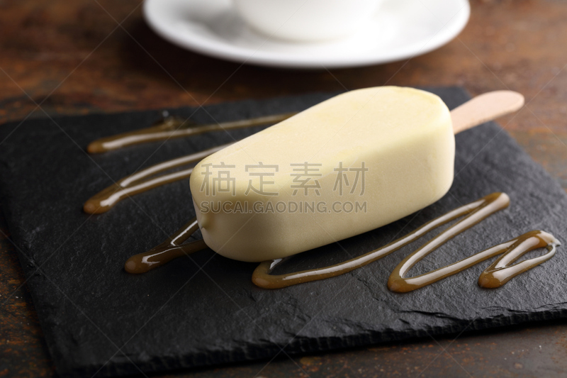 雪糕,冰淇淋,白巧克力,留白,水平画幅,无人,乡村风格,特写,甜点心,俄罗斯