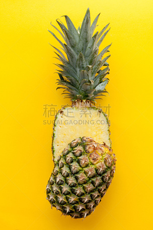 菠萝,黄色背景,固体,果汁,热带气候,黄色,抗氧化物,水果,夏天,垂直画幅