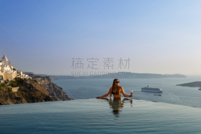 葡萄酒,玻璃杯,青年女人,华贵,热带气候,希腊,地中海,户外,仅女人,仅一个女人