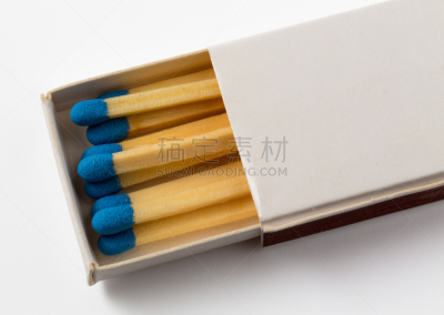 火柴盒,白色,翻盖火柴盒,火柴棍,水平画幅,木制,无人,白色背景,纸板,盒子