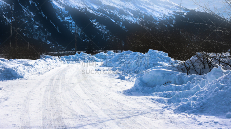 路,冰,有包装的,路盐,雪水,轮胎印,路边,深雪,大风雪,滑的