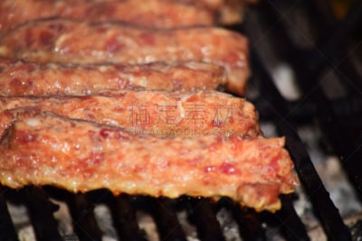 格子烤肉,肉末,休闲活动,夏天,金属,烟,卷袖,巴尔干,面包,烤串