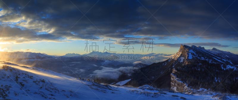 the vercors,岩面,天空,水平画幅,雪,无人,户外,自由,山脊,冬天