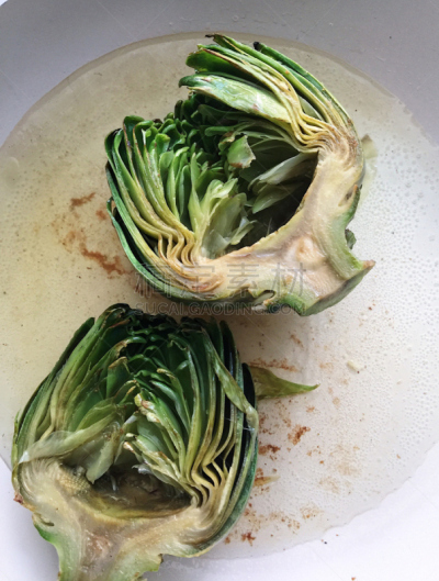 朝鲜蓟,垂直画幅,饮食,素食,无人,有机食品,橄榄油,准备食物,植物,洋蓟心