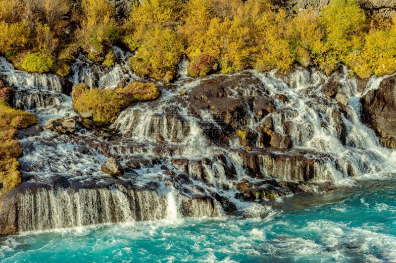 hraunfossar,瀑布,秋天,瑞典,清新,橙色,杂色的,绿松石色,岩石,户外