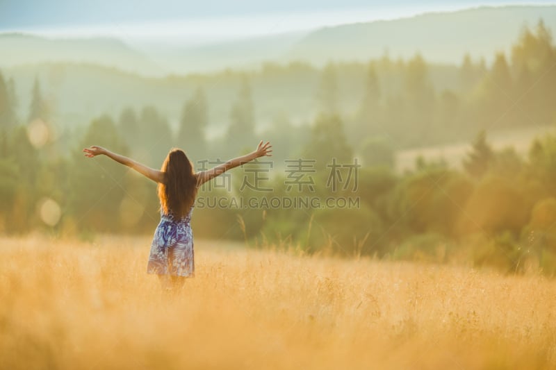 草地,阿里阿德涅,欢乐,田地,青少年,四肢,夏天,草,明亮,镜头眩光