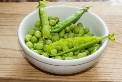 豌豆,盘子,豆荚,水平画幅,绿色,无人,一小群,种子,生食,一模一样