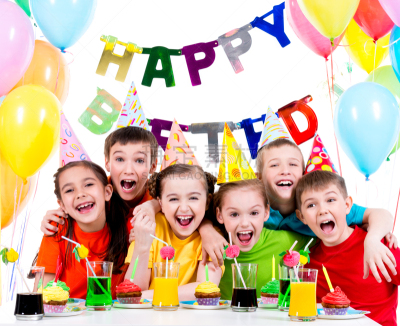 生日,儿童,人群,乐趣,生日蜡烛,青少年,拟人笑脸,气球,饮料,白色