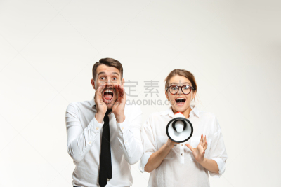 扩音器,留白,在线消息,男商人,经理,男性,仅成年人,青年人,白色,录音设备