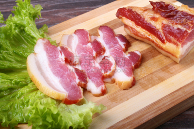 清新,案板,选择对焦,烟熏食品,莴苣,木制,自制的,熏猪肉,叶子,牛胸肉