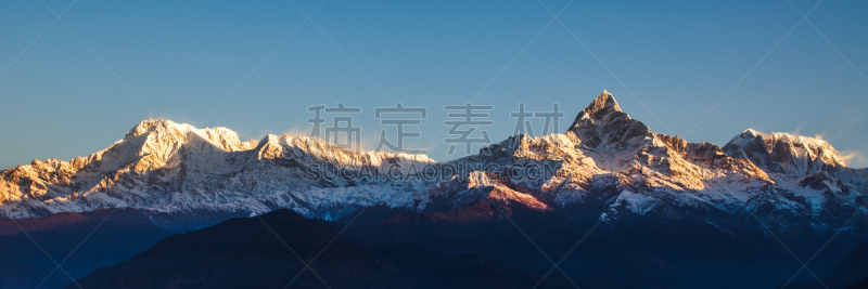 安娜普娜山脉群峰,喜马拉雅山脉,沙林扣山,鱼尾峰,博卡拉,安纳普纳生态保护区,帕纳若玛山庄,天空,雪,日出